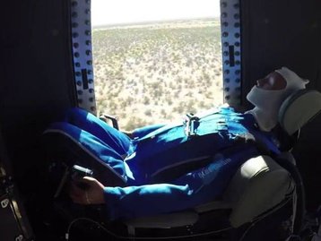 Blue Origin testa 'cabine turística espacial' com sucesso