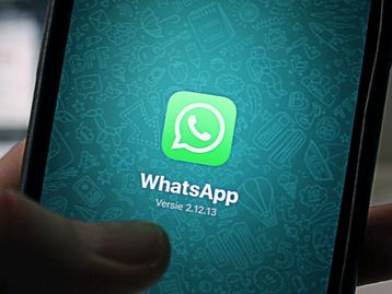 WhatsApp usa jornais e stories para amenizar debandada de usuários