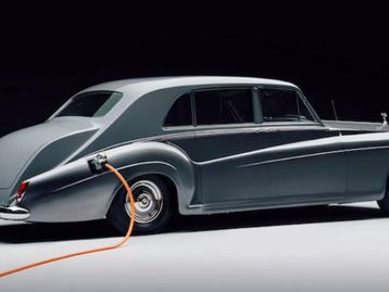 Rolls-Royce elétrico pode ter motor do BMW i7 e uma baita bateria