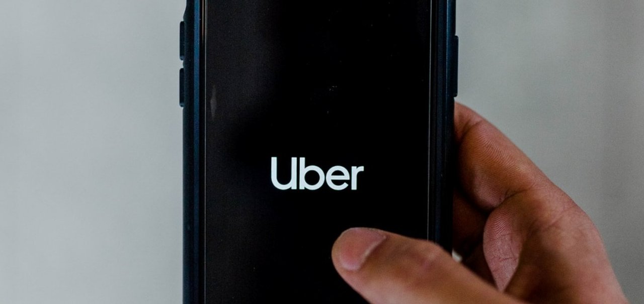 Uber lança plano de celular pré-pago para motoristas e parceiros