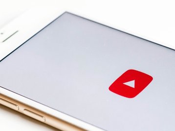 YouTube agora proíbe vídeos que ensinam pirataria