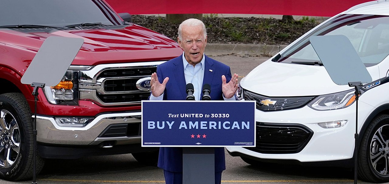 Biden ordena substituição de frota federal por veículos elétricos