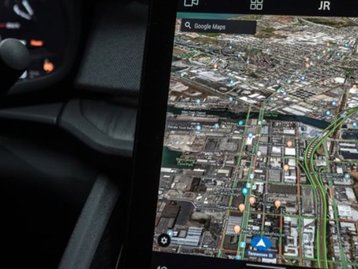 Google Maps do Android Automotive define rotas com postos de recarga
