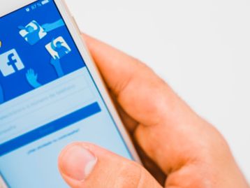 Facebook pensa em processar a Apple por práticas anticompetitivas