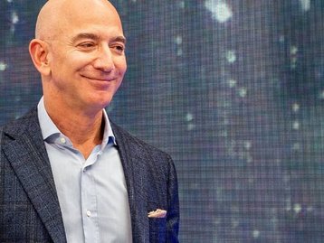 Jeff Bezos deixará o posto de CEO da Amazon ainda em 2021