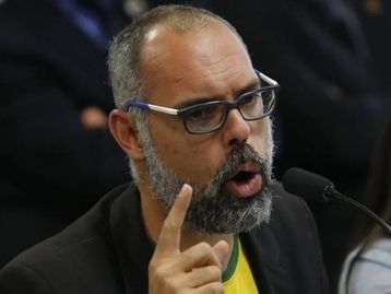 YouTube encerra canal bolsonarista Terça Livre por violar regras