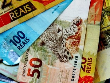 Auxílio Emergencial: governo quer pagar três parcelas de R$ 200