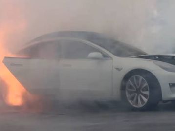 Como explodir um Tesla 3? Youtuber revela passo a passo de pegadinha
