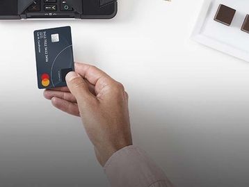 Samsung e Mastercard desenvolvem cartão com leitor de digitais