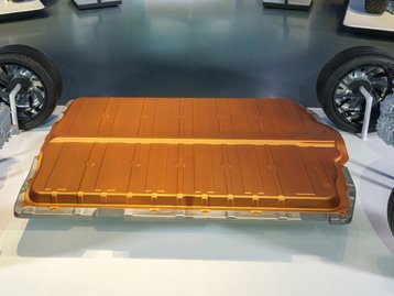 GM quer fabricar 'bateria perfeita' para carros elétricos