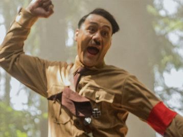 Taika Waititi fica surpreso com o seu prêmio no Grammy 2021