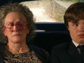 Glenn Close disputa Oscar e Framboesa de Ouro pelo mesmo papel