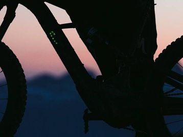 Cofundador da Tesla ajuda a reciclar baterias de bikes elétricas