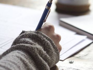 USP abre inscrições para curso gratuito de redação para vestibular