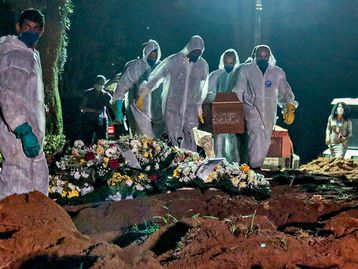 Universidade prevê 100 mil mortos por covid no Brasil em abril