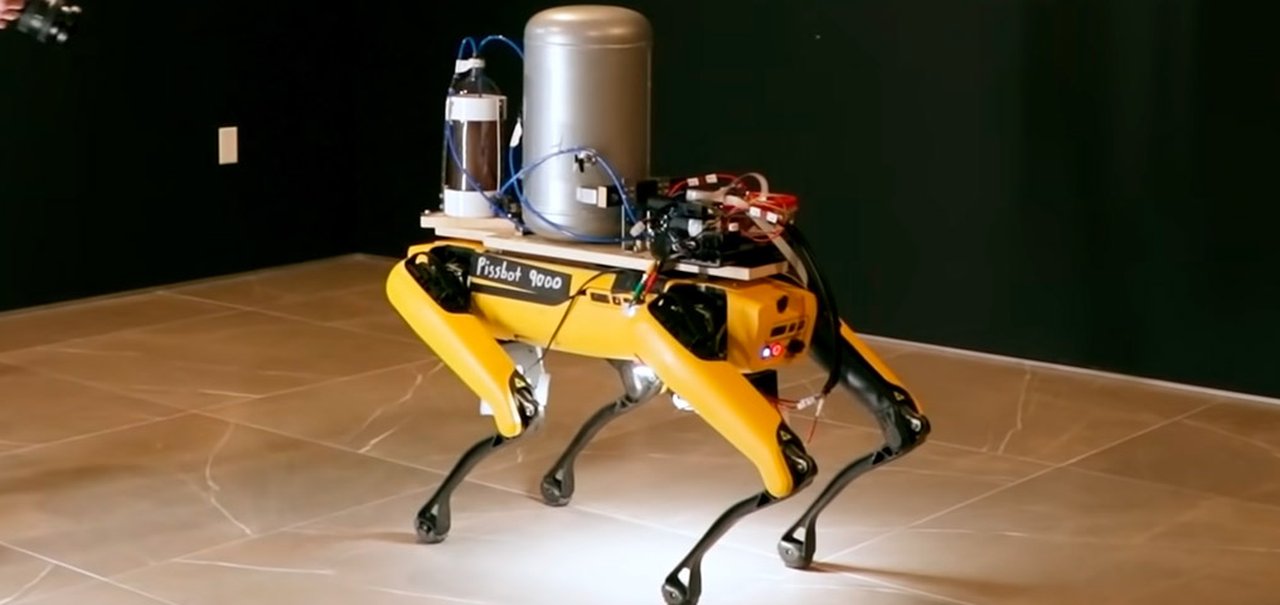 Spot, o cão-robô da Boston Dynamics, aprendeu a 'mijar cerveja'