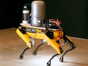 Spot, o cão-robô da Boston Dynamics, aprendeu a 'mijar cerveja'