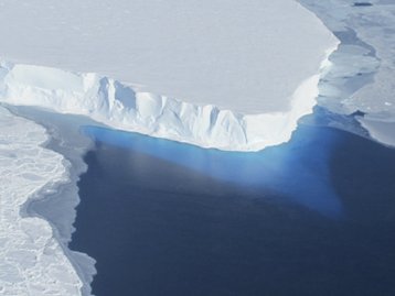 Cientistas alertam sobre derretimento acelerado da 'geleira do Juízo Final'