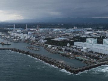 Japão aprova despejo no mar da água contaminada de Fukushima