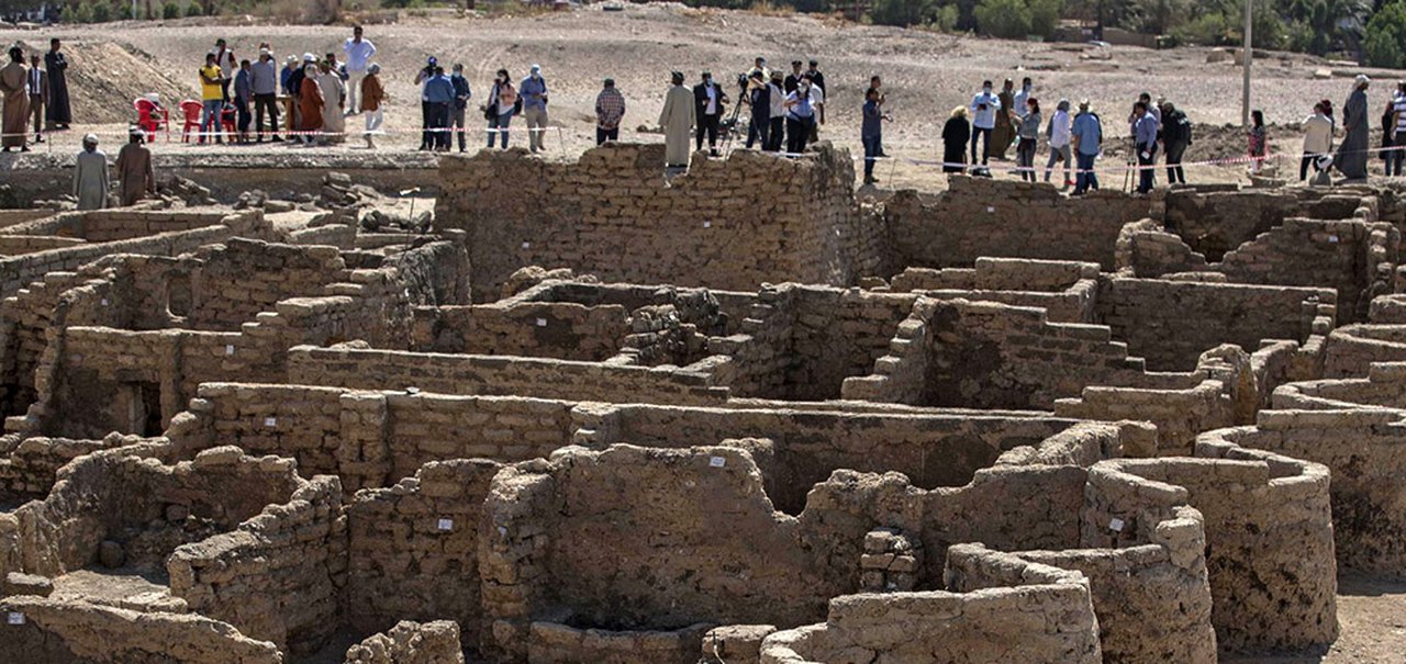 'Cidade de ouro perdida' de 3 mil anos é descoberta no Egito