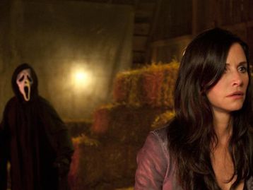 Shining Vale: Courtney Cox estrelará série de terror do Starz