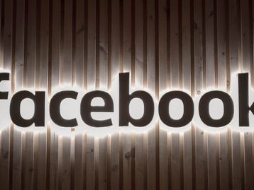Facebook explica como iOS 14.5. afetará anúncios na rede social