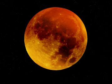 Calendário astronômico de maio: 'superlua de sangue', meteoros e mais!