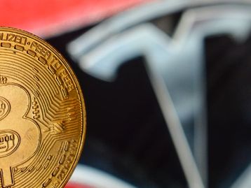 Tesla para de aceitar pagamentos em bitcoin e criptomoeda desvaloriza