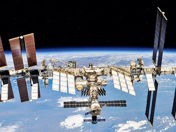 SpaceX retomará turismo espacial com viagem em dezembro de 2021