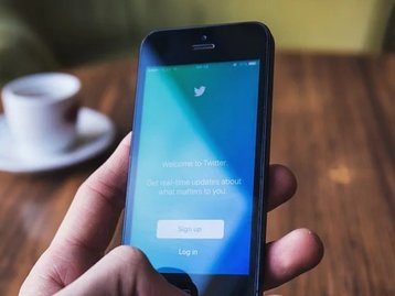 Escritórios do Twitter na Índia são invadidos por policiais