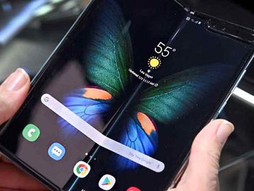 Celular dobrável do Google deve usar telas resistentes da Samsung