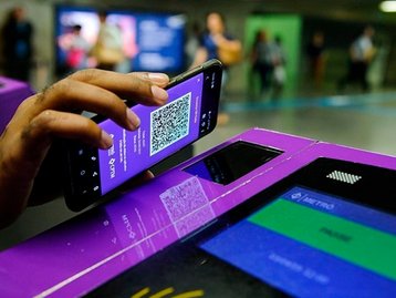 Transporte público de SP vende passagem no WhatsApp e aceita PIX