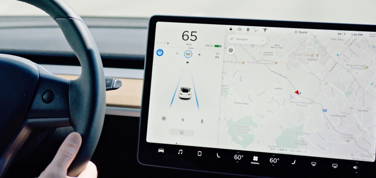 Tesla: nova atualização de sistema restaura recursos do Autopilot
