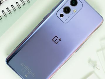 OnePlus é acusada de manipular resultados de benchmark