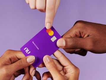 Nubank permite pagar boletos com cartão de crédito; veja como