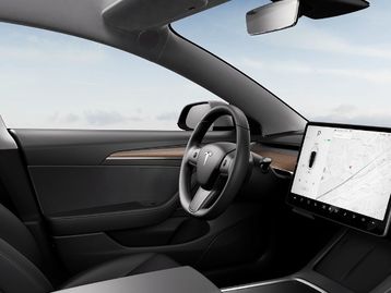 Tesla lança formato de assinatura mensal para piloto automático