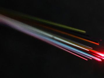 Japão quebra recorde com 319 Tbps de velocidade de internet