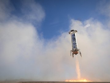 Elon Musk deseja sorte a Jeff Bezos antes do voo da Blue Origin