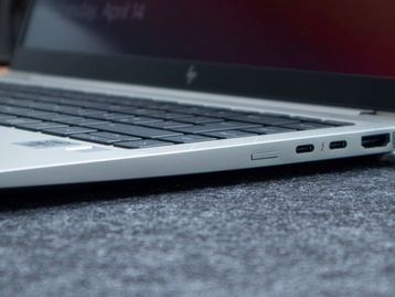 Thunderbolt 5 pode alcançar 80 Gbps, indica foto de VP da Intel