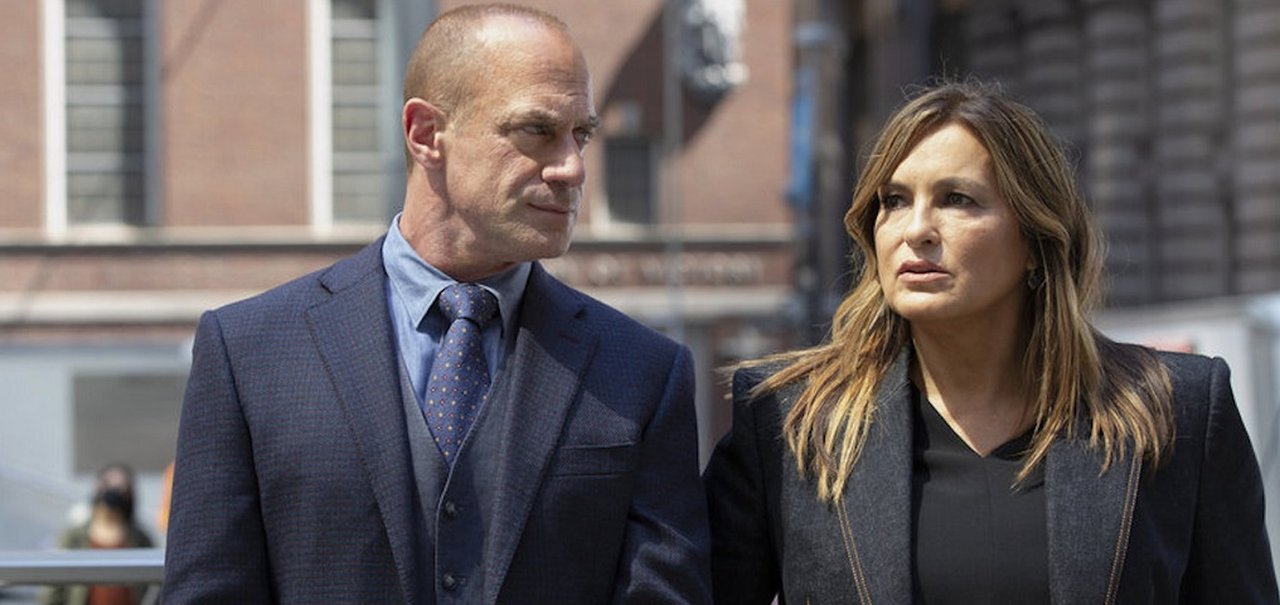 Law & Order: Christopher Meloni e Mariska Hargitay surgem em foto ousada