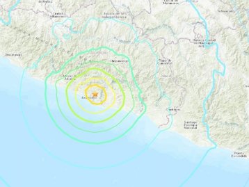 Luzes misteriosas aparecem no céu durante terremoto no México
