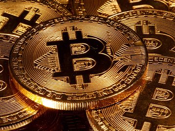 El Salvador minera Bitcoin com energia de vulcões pela primeira vez