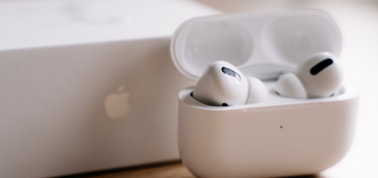 Apple atualiza AirPods Pro e Max com recursos do Find My