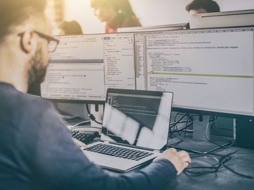 2 cursos focados nas gigantes da tecnologia para alavancar sua carreira