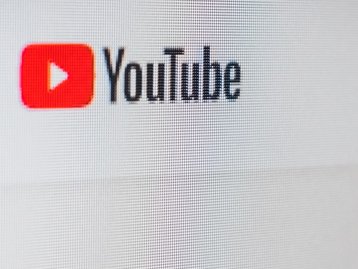 YouTube libera legendas automáticas em lives para todos os criadores