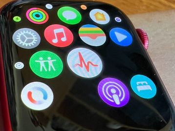 Apple corrige bug que não mostra ícones de apps no Apple Watch 7