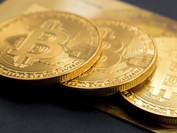 Tesla pode voltar a aceitar pagamentos com criptomoedas