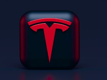 Elon Musk vende US$ 1,1 bilhão em ações após enquete no Twitter