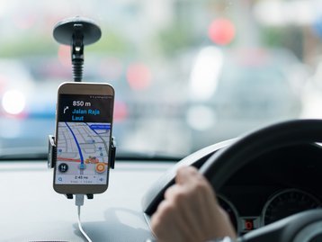 TST: não existe vínculo empregatício entre Uber e motorista