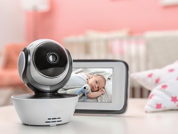 Estranho falava com bebê à noite via babá eletrônica hackeada